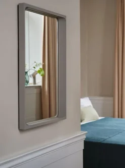 Arced Mirror