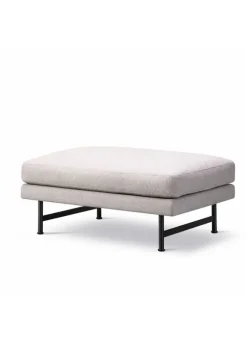 Calmo Ottoman 95 5650 by Hugo Passos