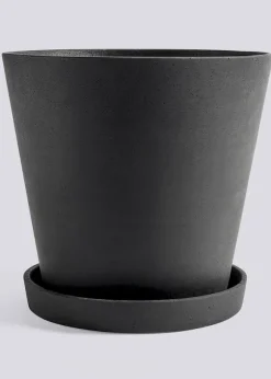 Flowerpot with saucer