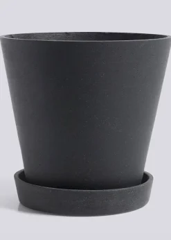 Flowerpot with saucer