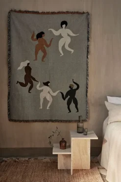 Free Tapestry Blanket